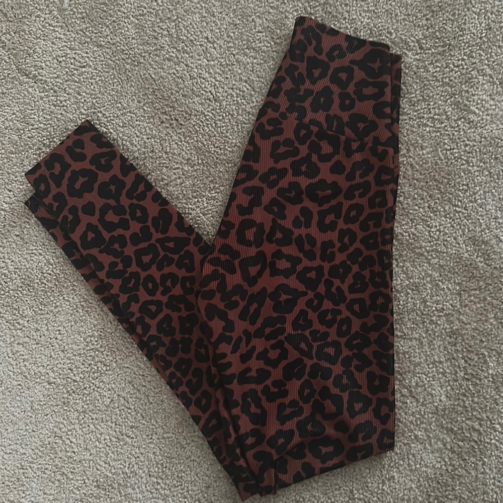Beach Riot Ribbed Leopard Leggings